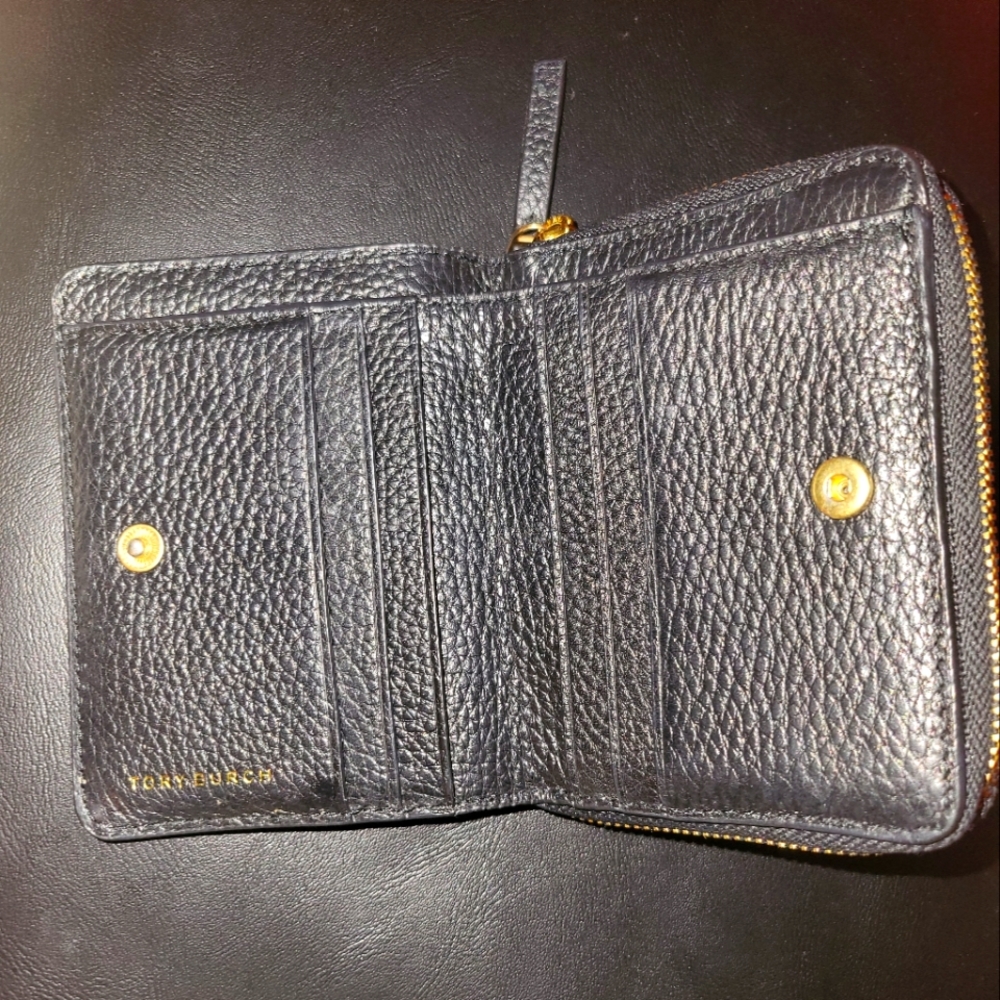 Tory Burch Wallet - Picture 3 of 8